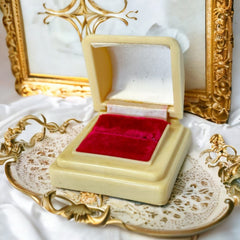 Vintage Art Deco Cream Celluloid Ring Presentation Box